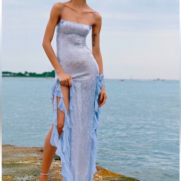 Helsa Nova Gown - Picture 8 of 15